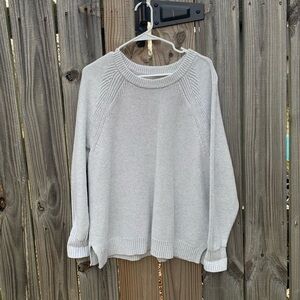 GAP gray sweater